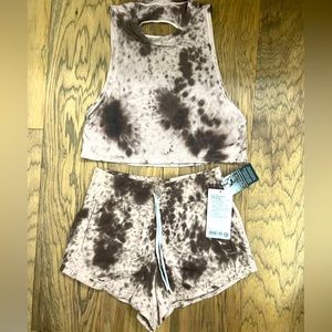 Lululemon Inner Glow marble dye short and tank set, size 6